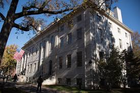 As Yale Floats 3.0 Mean GPA, Harvard Faculty Leaders Defend Lighter-Touch Grading Proposal