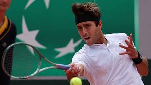 ¡Batacazo Argentino! Etcheverry Elimina a Rublev en Halle - Imagen ilustrativa del artículo