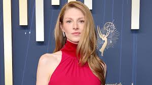 Hunter Schafer shines at the 2025 Emmys red carpet