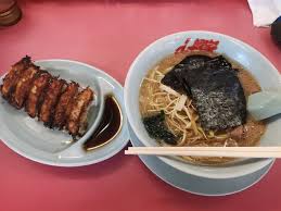 「ラーメン山岡家」大人気の背景に「深夜ドライブ」マーケット？ 脅威のバズりの理由は味だけではなかった（All About）