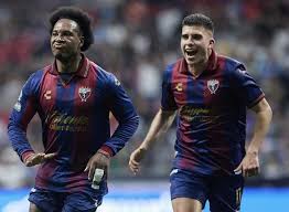 ¡Asistencia, gol y noche consagratoria para Jhojan Julio con el Atlante! (VIDEO)