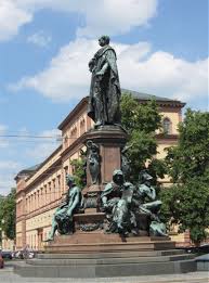 Picture of Maxmonument