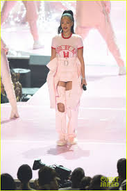 Image result for rihanna vma 2016