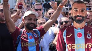 Trabzonspor'un yeni transferi Mohamed Salah İstanbul'a geldi! İmza töreni saati belli oldu — Milliyet