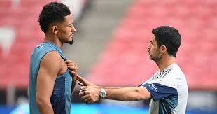 Arsenal latest: Club forced into apology as Mikel Arteta addresses William Saliba fear