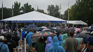 Rain delays start of play on US Open