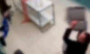 Mulher se revolta após "perder dinheiro" em lavanderia e destrói objetos do estabelecimento em Blumenau