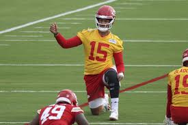 How Chiefs QB Patrick Mahomes recovered so quickly from knee injury: ‘It’s incredible’