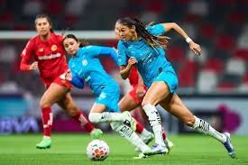 Tiene Rayadas prueba de fuego en la cima