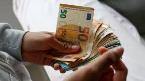 Los salarios subieron un 3,01% en junio pactados bajo el convenio, pero no superaron los valores de la inflación