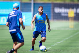 Grêmio acerta rescisão de contrato com Cuéllar