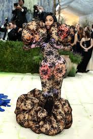 Cardi B’s Exaggerated Marc Jacobs Met Gala Look