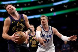 Luka Dončić turns down an open shot, and Lakers lose to Magic at the buzzer