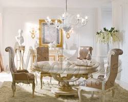 Image of Luxurious dining set with Italian Renaissance style