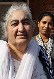 Above: Sikh Women&#39;s Association founder Jit Kaur (left) with social work trainee Kamalinder Kaur . - Kiwi-JitKaur-a