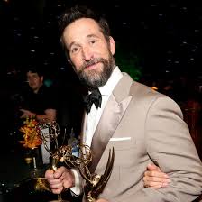 Noah Wyle Wins an Emmy for 'The Pitt' (Again!) — Esquire