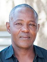 Abdoulaye DAO, Cinéaste – Réalisateur a été formé au Burkina à l&#39;INAFEC de 1982 à 1986 d&#39;où il sort nanti d&#39;une licence, option création cinématographique. - 184184_vignette_a-dao
