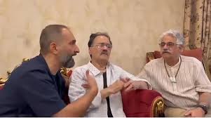 اشک‌ ذوق مجری قدیمی تلویزیون از دیدار دوستانش (+عکس)