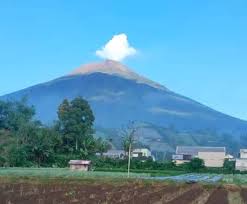 Menyongsong Kesiapsiagaan Menghadapi Aktivitas Gunung Slamet