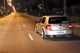 Resultado de imagem para carro andando