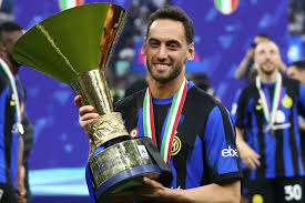 Fabrizio Romano: Galatasary Tak Main-main Soal Hakan Calhanoglu, Agen sang Pemain Sudah Siap Terbang Langsung ke Istanbul - Radar Jember
