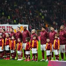 Nihat Kahveci'den Juventus maçı için flaş tahmin! "Oynarsa şaşırmam"