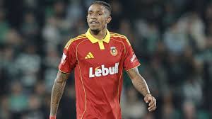 Tudo em aberto: representantes de André Luiz em Vila do Conde para assistir ao Rio Ave-Benfica