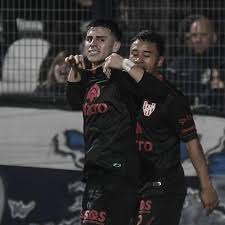 Saiba quem é Alex Luna, 'plano B' do Flamengo após Almada fechar com River