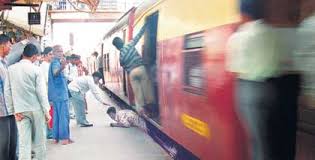 Image result for GAP BETWEEN RAILWAY PLATFORM AND TRAIN IN BOMBAY