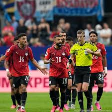 فرانسوا ليتكسير.. ما لا تعرفه عن حكم مباراة مصر والأرجنتين!