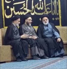 عکس / تصویری از فرزند ارشد رهبر شهید انقلاب در کنار فرزندان آیت‌الله سیستانی