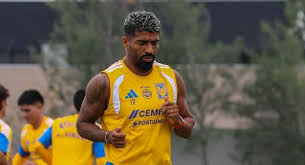 Regresa Aguirre de titular en Tigres en la primera alineación de Hernán Elizondo como interino