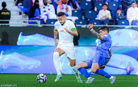 الهلال يتلقى صفعة جديدة من مراد باتنا وجهاً لوجه مع الفتح