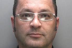 Jailed: Darren Newton. A devious mortgage adviser who stole an entire luxury kitchen – including the sink – from two clients has been jailed for nine months ... - %25C2%25A3%25C2%25A3%25C2%25A3-Darren-Newton-2239158