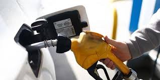 Turkey to cut petrol prices by 4.30 lira per litre