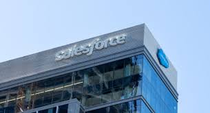 Salesforce Q1 Earnings: AI and Cloud Growth Under Scrutiny