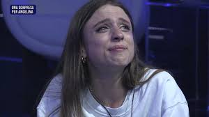Amici 22, Angelina Mango e il commovente videomessaggio ...