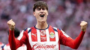 Del Olympiakos a la Premier: el camino que podría seguir la Hormiga González