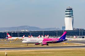 Wizz Air CEO unfazed as O’Leary suggests rival and airBaltic ‘could go bankrupt’