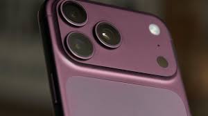 No, stores are not showing users the iPhone 18 Pro Max ahead of their launch