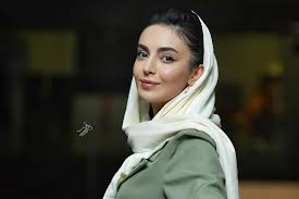 بیوگرافی مهشید جوادی؛ از شهرت با «بچه مهندس» تا بازی در نقش «فریبا» سریال «شغال»