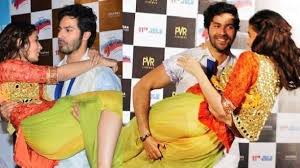 Image result for worst wardrobe malfunctions bollywood