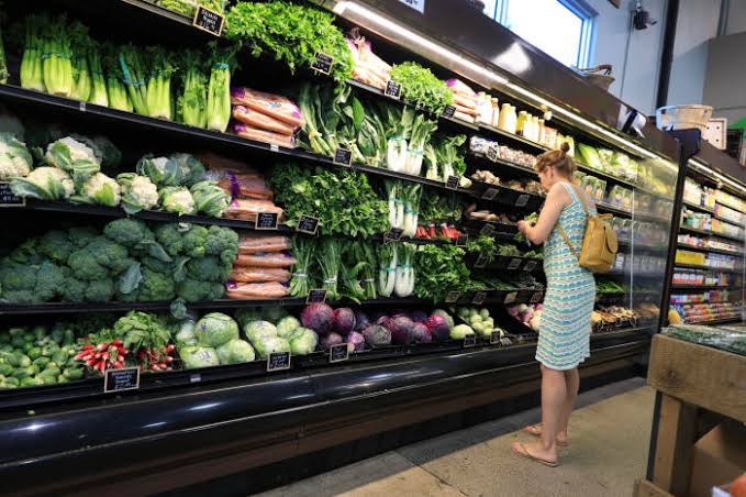 U.S. producer prices flat in July as goods costs fell 0.7% but services rose 0.2%; annual PPI slows to 4.7%