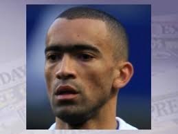 A statement released on www.chelseafc.com read: &quot;Chelsea Football Club can confirm that Jose Bosingwa underwent arthroscopic surgery on his left knee this ... - 139761_1