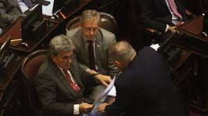 ¡Alerta Congreso! ¿Última Esperanza vs. Milei por Universidades y Salud? - Imagen principal del artículo