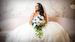 Video Crowdsourcing a wedding online