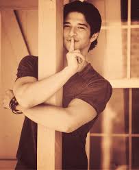 Resultado de imagem para tyler posey tumblr