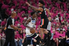 Edwards returns and Timberwolves overcome big game by Wembanyama to beat Spurs 104-102 in Game 1