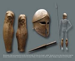 File:Greaves and Corinthian helmet Denda Staatliche Antikensammlungen 4330 noBG 02.jpg - Wikimedia Commons