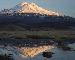 Image of Mount Shasta, California in winter